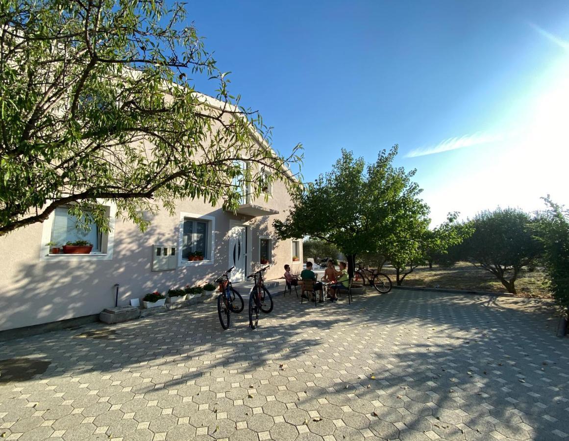 Villa Bubica- Cozy Holiday Home In Rural Area With Pool Stankovci  المظهر الخارجي الصورة