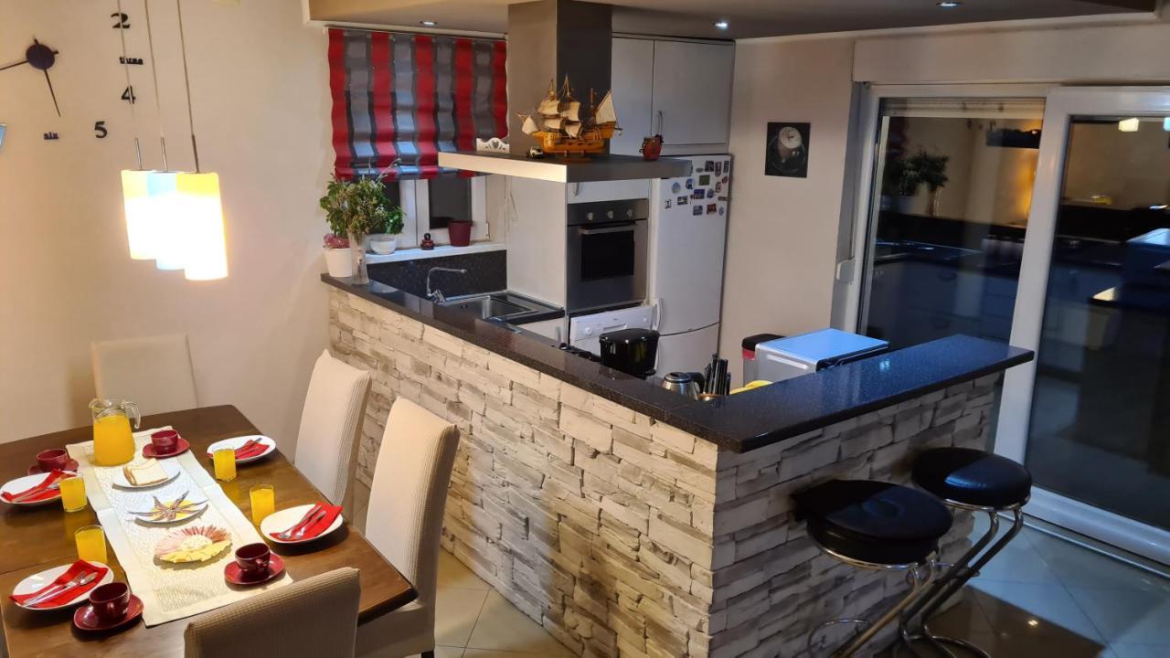 Villa Bubica- Cozy Holiday Home In Rural Area With Pool Stankovci  المظهر الخارجي الصورة