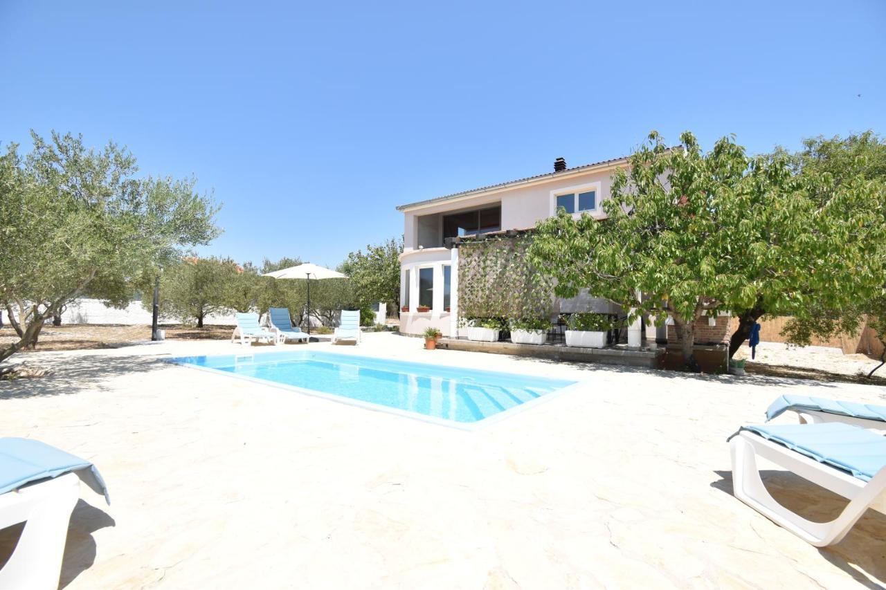 Villa Bubica- Cozy Holiday Home In Rural Area With Pool Stankovci  المظهر الخارجي الصورة