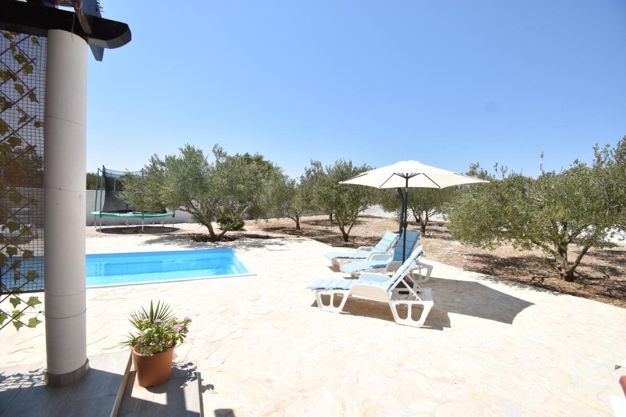 Villa Bubica- Cozy Holiday Home In Rural Area With Pool Stankovci  المظهر الخارجي الصورة