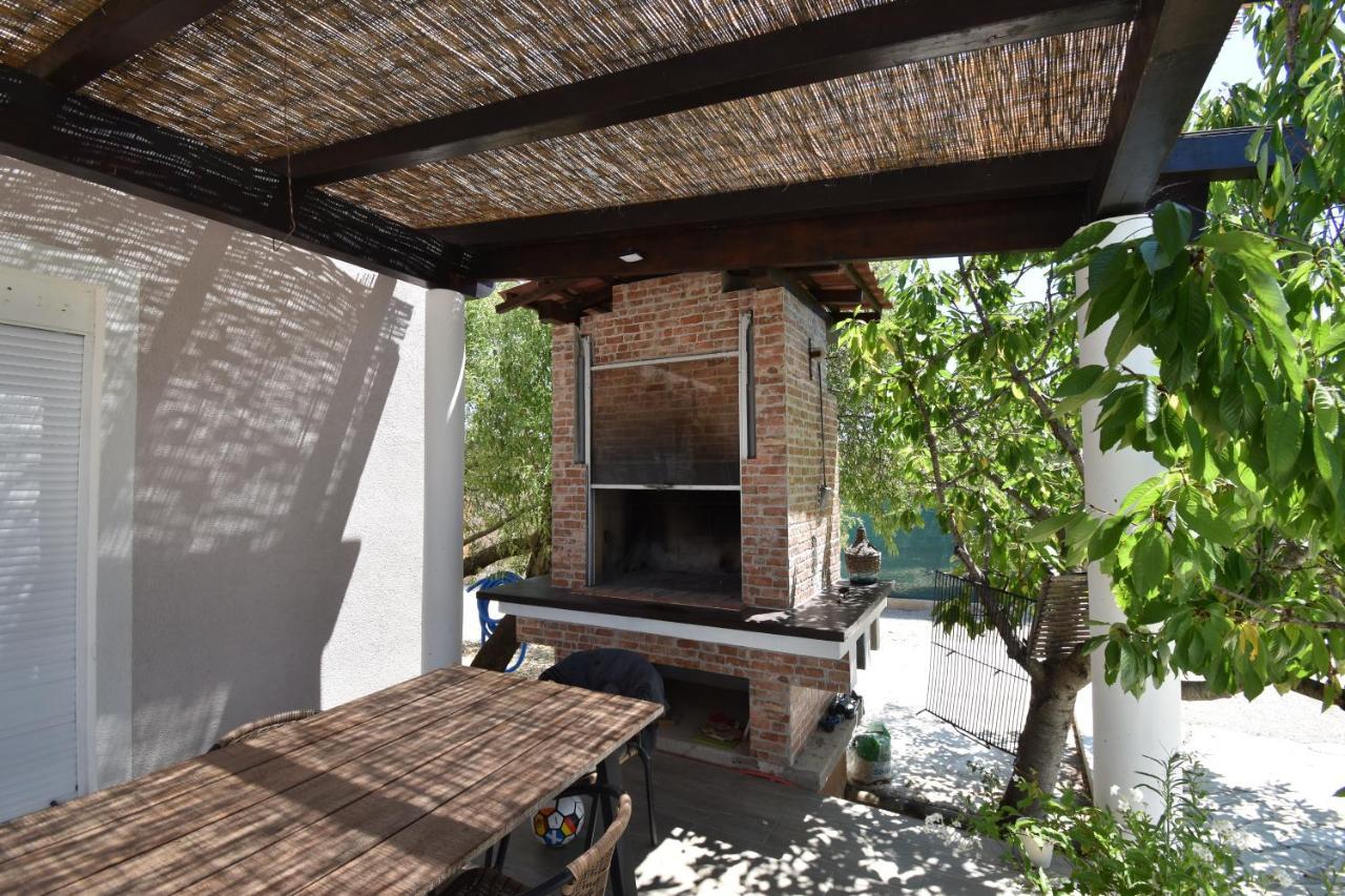 Villa Bubica- Cozy Holiday Home In Rural Area With Pool Stankovci  المظهر الخارجي الصورة