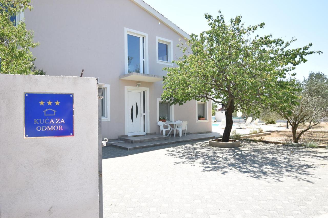 Villa Bubica- Cozy Holiday Home In Rural Area With Pool Stankovci  المظهر الخارجي الصورة